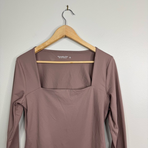 Abercrombie & Fitch Square Neck Long Sleeve Bodysuit Mauve Large - Picture 2 of 8